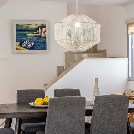 פרוטאראס Azure Luxury Pool Villa מראה חיצוני תמונה