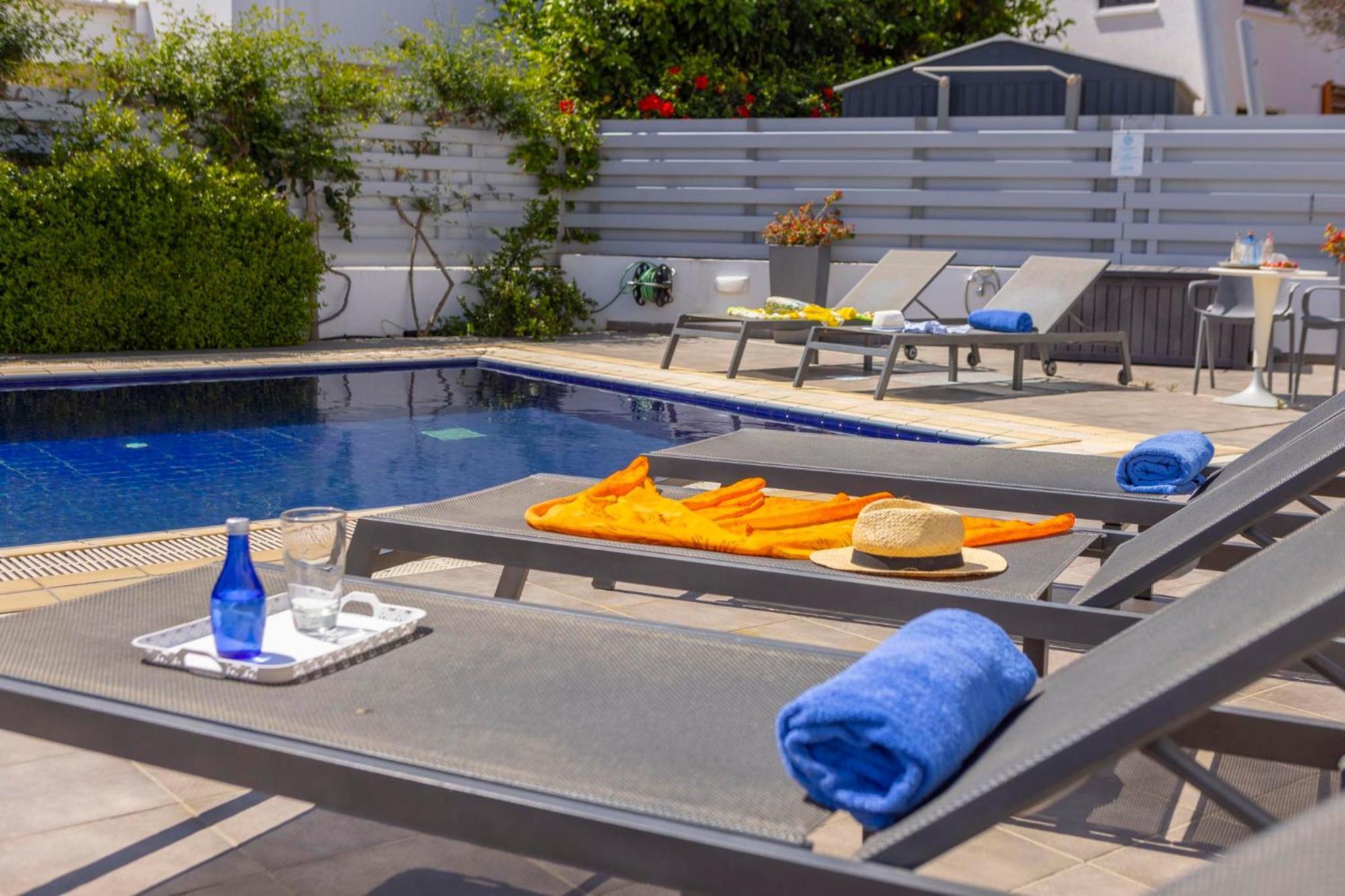 פרוטאראס Azure Luxury Pool Villa מראה חיצוני תמונה
