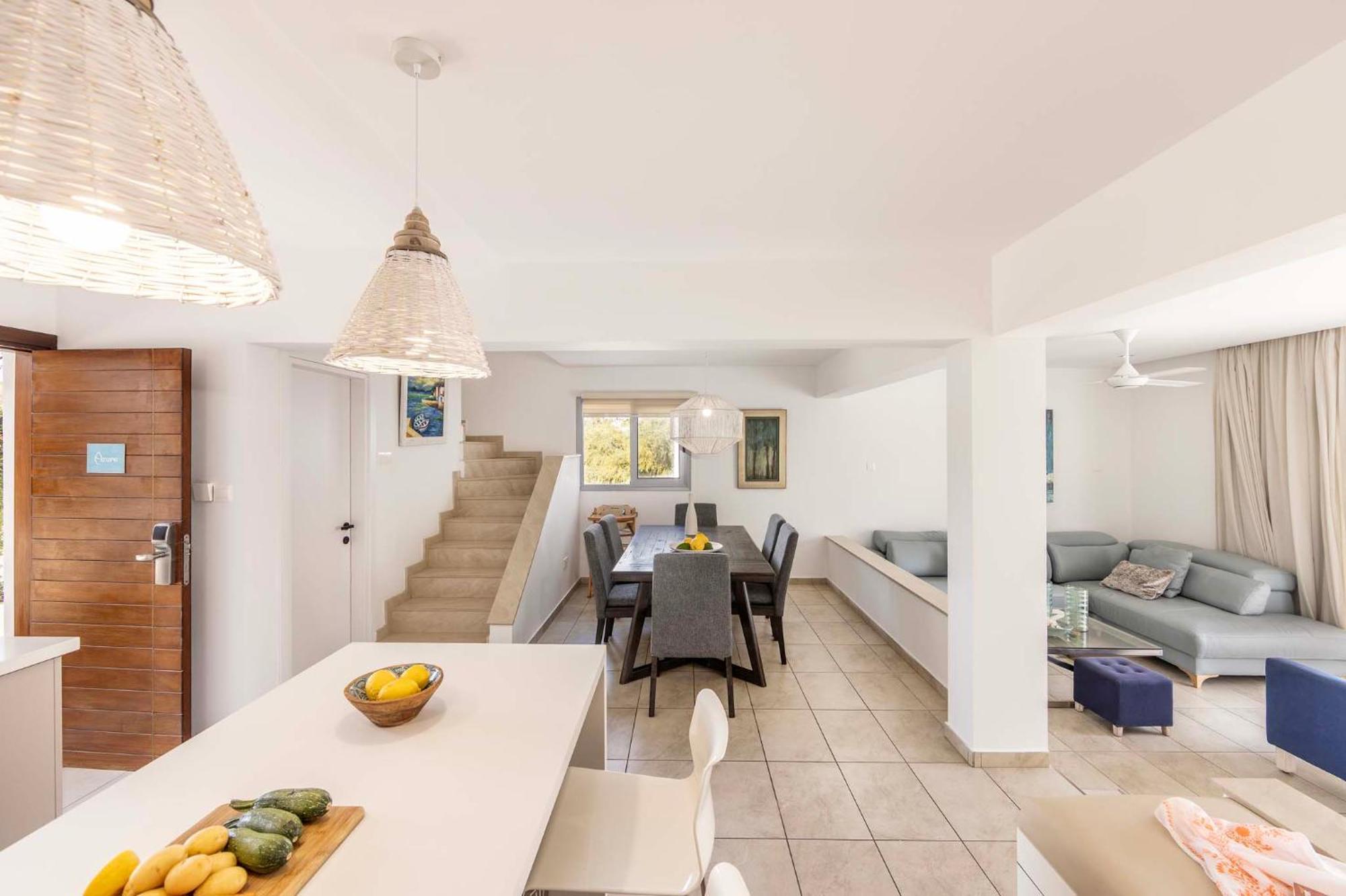פרוטאראס Azure Luxury Pool Villa מראה חיצוני תמונה