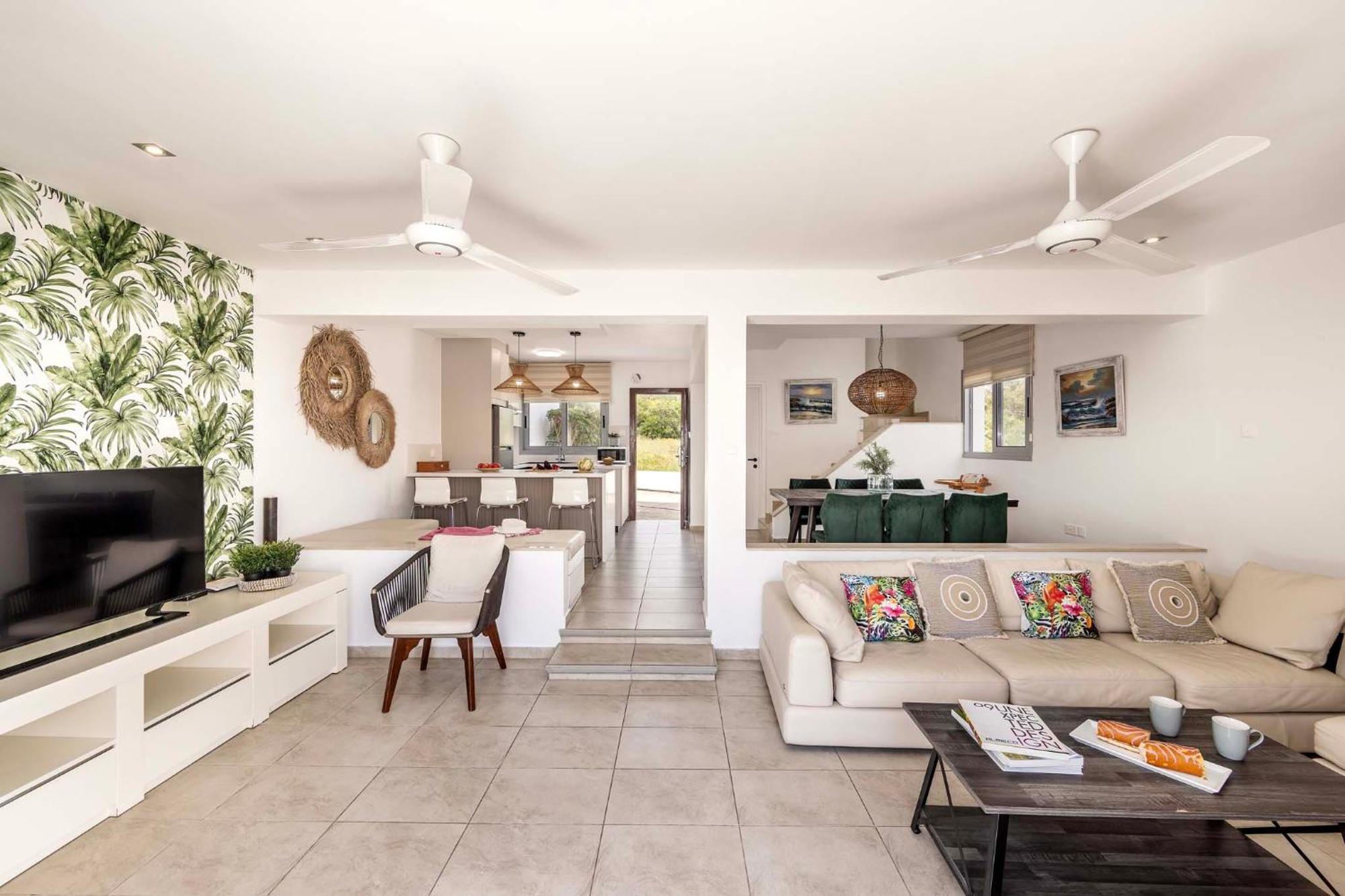 פרוטאראס Azure Luxury Pool Villa מראה חיצוני תמונה