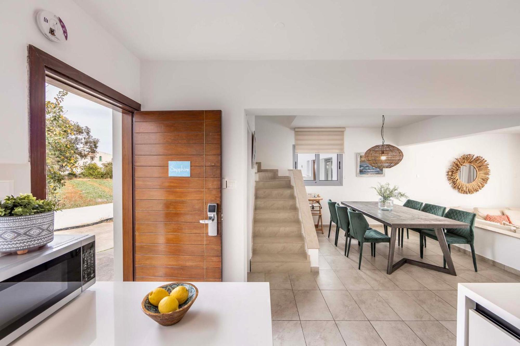פרוטאראס Azure Luxury Pool Villa מראה חיצוני תמונה